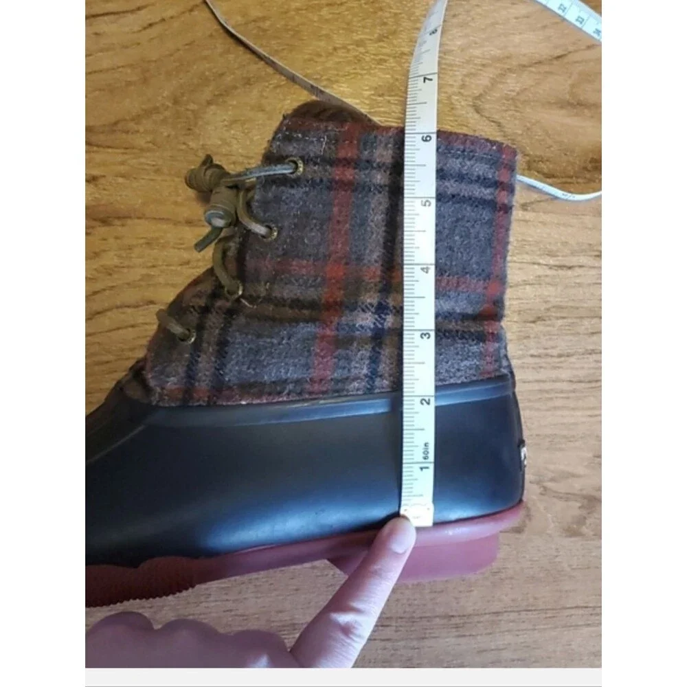 Sperry Saltwater Short Duck Boots In Brown Plaid
